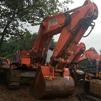 Hitachi EX1200